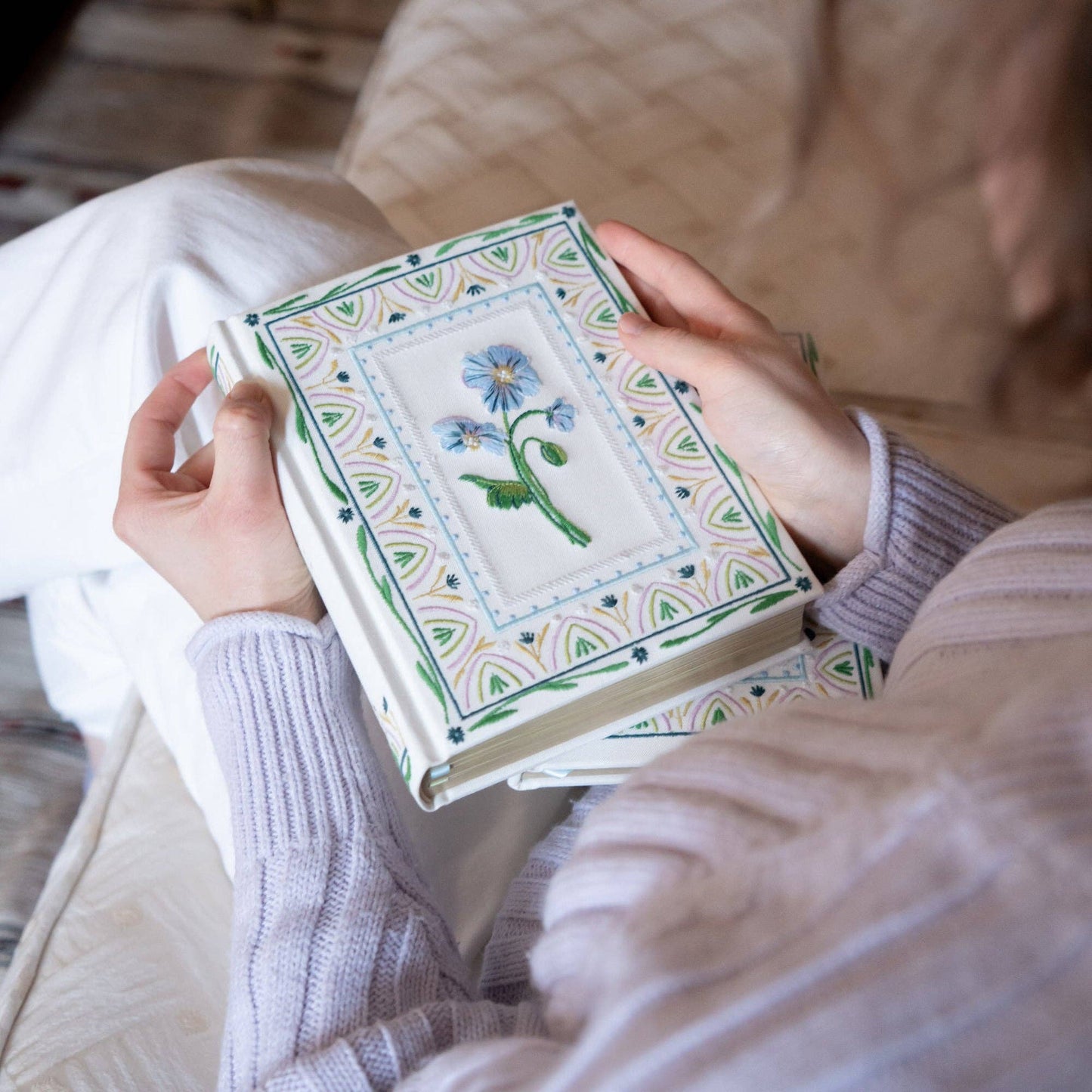 Embroidered NLT Notetaking Bible