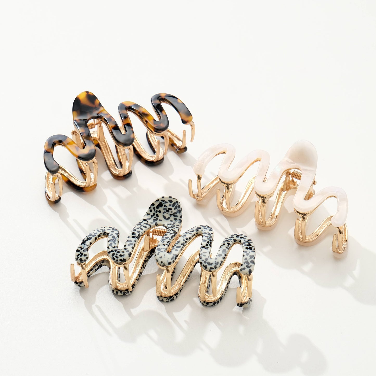 Willow Core Metal Squiggle Claw Clip