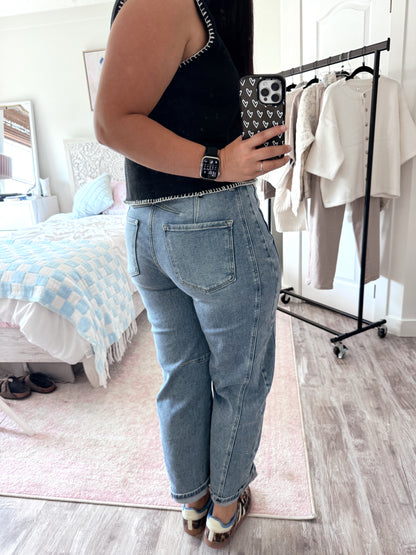 Callie Barrel Jeans